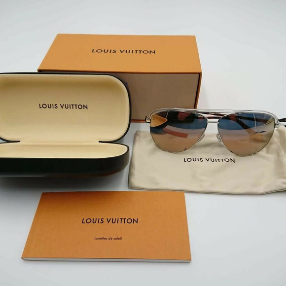 New Louis Vuitton Jet Set Silver U Sunglasses main image 7